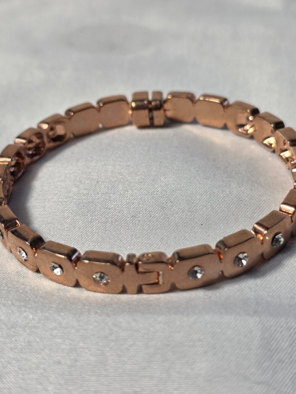Premier Designs Rosalie Bracelet Rose Gold Links White Rhinestones Magnetic Clas